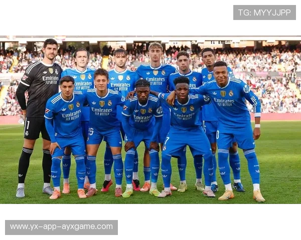 37岁莱万戴帽造80年纪录！巴萨4-2迎2连胜+只差皇马3分 暴露1顽疾，巴萨1_0莱万特