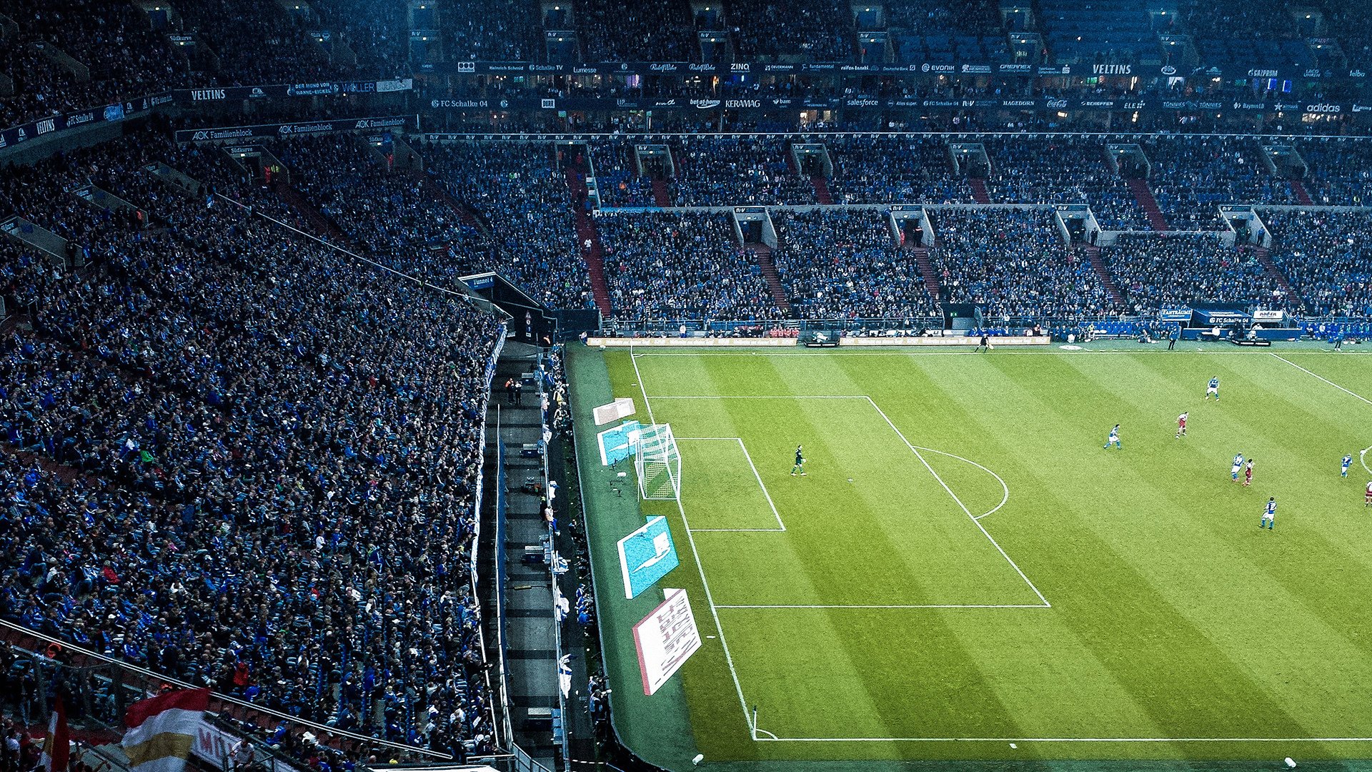 世界街头健体挑战赛 自重训练大神单臂引体30次引发喝彩